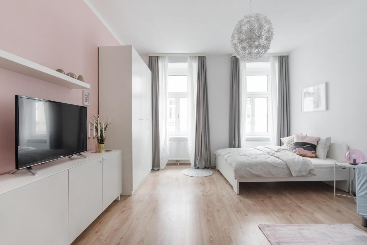 Nice Apartment In Lovely Area Вена Экстерьер фото