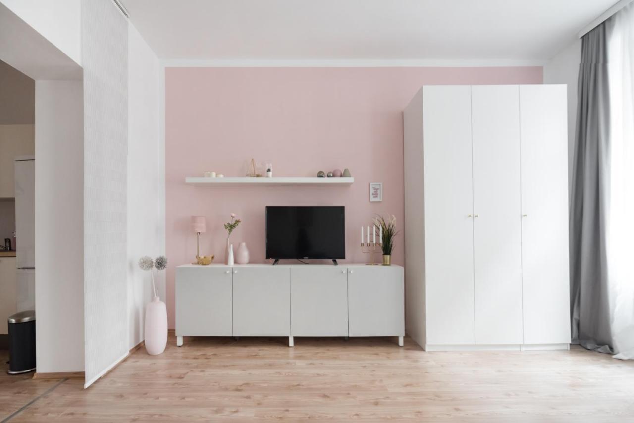 Nice Apartment In Lovely Area Вена Экстерьер фото