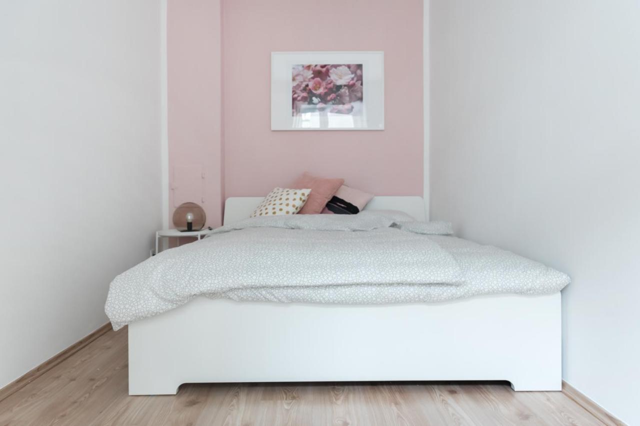 Nice Apartment In Lovely Area Вена Экстерьер фото